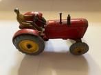 Dinkey Toy nr 300 Massey Harris tractor+bestuurder € 17,50, Ophalen of Verzenden, Gebruikt, Tractor of Landbouw