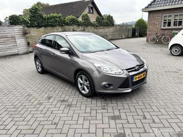 Ford Focus 1.0 EcoBoost Titanium beschikbaar voor biedingen