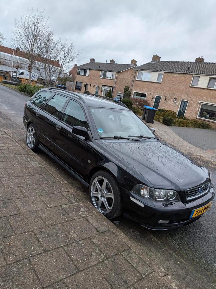 Volvo V40 2.0 T 2003 Zwart, Auto's, Volvo, Particulier, V40, Benzine, D, Stationwagon, Handgeschakeld, Origineel Nederlands, Zwart