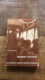 De Haagse tram in woord en beeld, Ophalen of Verzenden, Zo goed als nieuw