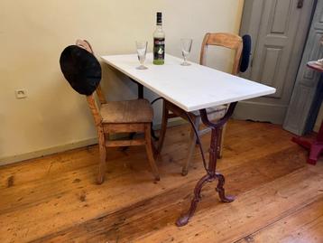 Tuintafel Bistrotafel met marmer uit Parijs  beschikbaar voor biedingen
