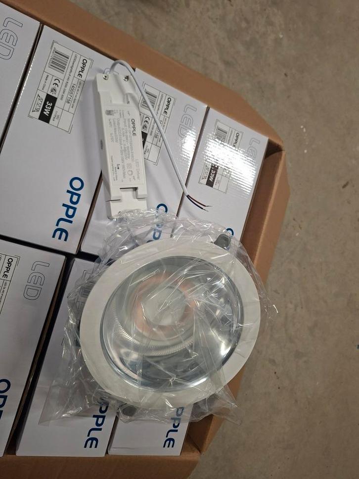 8x Opple LED Downlight 33W - Nieuw in Doos!, Huis en Inrichting, Lampen | Losse lampen, Nieuw, Led-lamp, 30 tot 60 watt, E27 (groot)