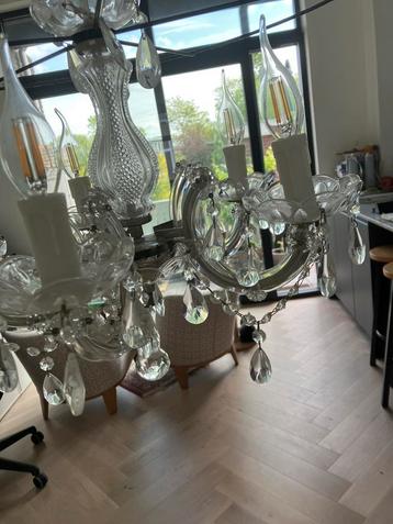 Kroonluchter beschikbaar voor biedingen