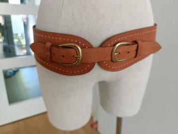 Taille riem van leer beschikbaar voor biedingen