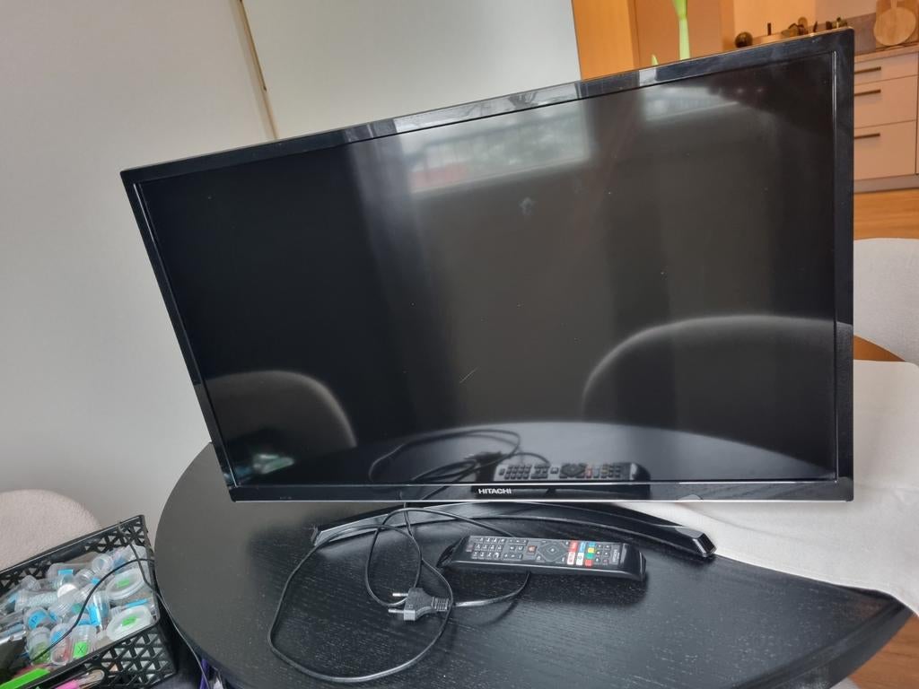 32 inch televisie Hitachi, Audio, Tv en Foto, Televisies, Ophalen, 80 tot 100 cm, 50 Hz, Overige merken