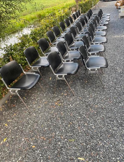 Italiaans design zwart leren Castelli 30 stoelen jaren 70, Huis en Inrichting, Stoelen, Zo goed als nieuw, Vijf, Zes of meer stoelen
