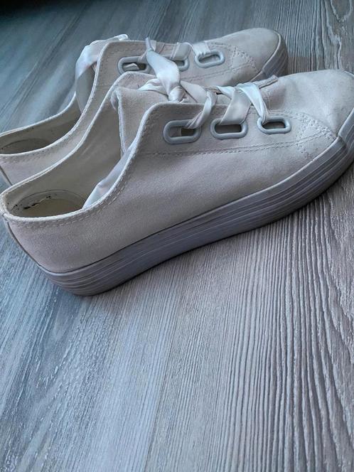 Witte gympen, zomerschoenen, maat 39, Kleding | Dames, Schoenen, Zo goed als nieuw, Sneakers of Gympen, Wit, Ophalen of Verzenden