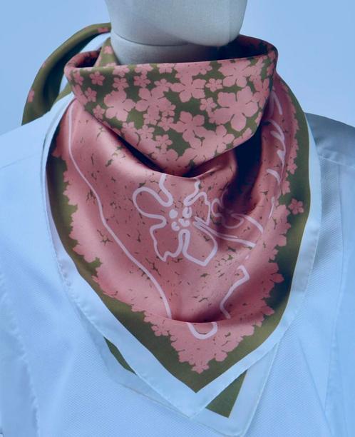 Claes Iversen Zijden Sjaal, Kleding | Dames, Mutsen, Sjaals en Handschoenen, Nieuw, Sjaal, Maat 46/48 (XL) of groter, Ophalen of Verzenden