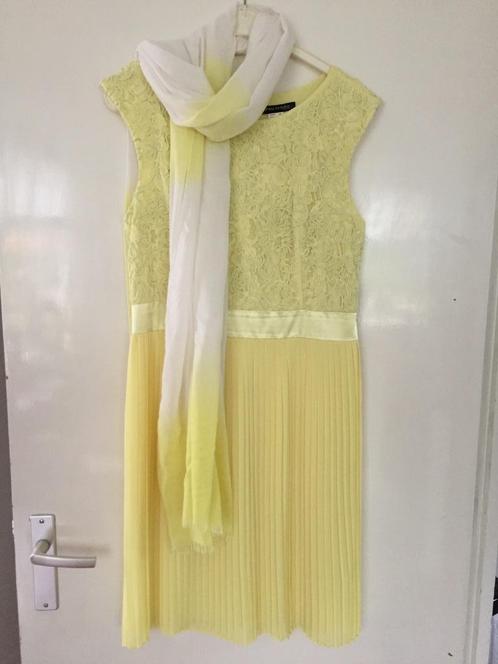Mouwloze jurk geel mt 38. Ashley Brooke, Kleding | Dames, Jurken, Zo goed als nieuw, Maat 38/40 (M), Geel, Knielengte, Ophalen of Verzenden