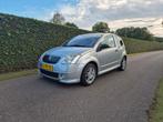 Citroën C2 1.4 I 2004 Grijs, Voorwielaandrijving, 1360 cc, 4 cilinders, 4 stoelen