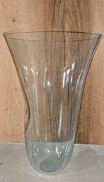 Bert Frijns handgemaakte vaas., Ophalen