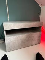 Nachtkastje met led verlichting erin., Ophalen, Gebruikt, 50 tot 100 cm, Minder dan 100 cm