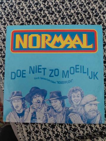 Normaal - Doe Niet Zo Moeilijk CD beschikbaar voor biedingen