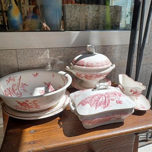 vintage servies rood decor vogeltjes en bloemen, Antiek en Kunst, Antiek | Servies los, Ophalen of Verzenden