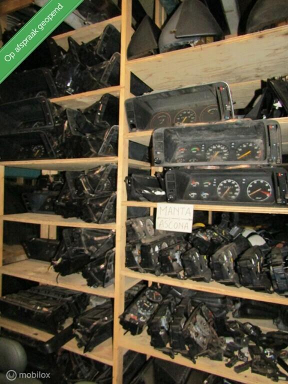 Kilometerklok dashboard Opel Manta Ascona B, bj '75 t/m '90, Auto-onderdelen, Dashboard en Schakelaars, Gebruikt, Ophalen of Verzenden