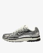 Nike P-6000 ‘Metallic Silver’ - maat 38.5, Nike, Nieuw, Ophalen of Verzenden, Sneakers of Gympen