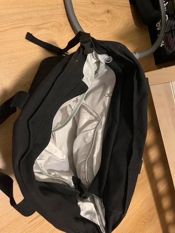 Luier tas beschikbaar voor biedingen