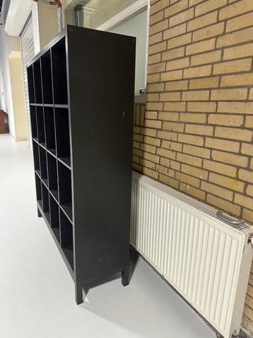 Kallax Kast op onderstel