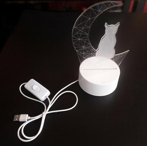 LED nachtlamp met kat-op-de maan design, Huis en Inrichting, Lampen | Overige, Zo goed als nieuw, Ophalen of Verzenden