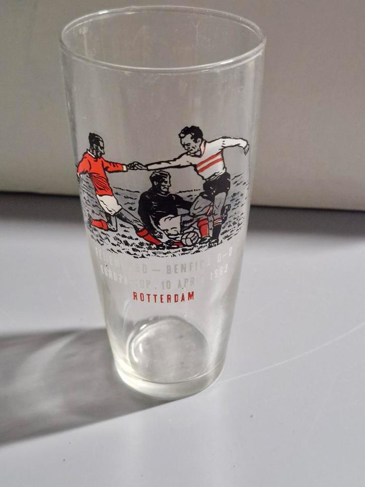 Vintage Feyenoord-Benfica Glas 1963, Verzamelen, Sportartikelen en Voetbal, Gebruikt, Ophalen of Verzenden