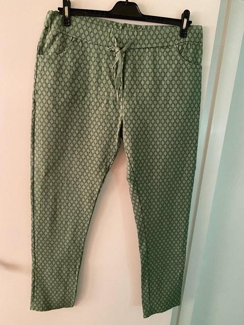 broek Je m'appelle XXL groen travel, Kleding | Dames, Broeken en Pantalons, Zo goed als nieuw, Maat 46/48 (XL) of groter, Groen