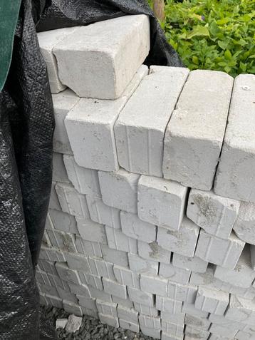 Kalkzandsteen beschikbaar voor biedingen