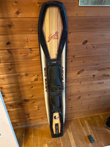 Waterski Connelly Big Easy beschikbaar voor biedingen