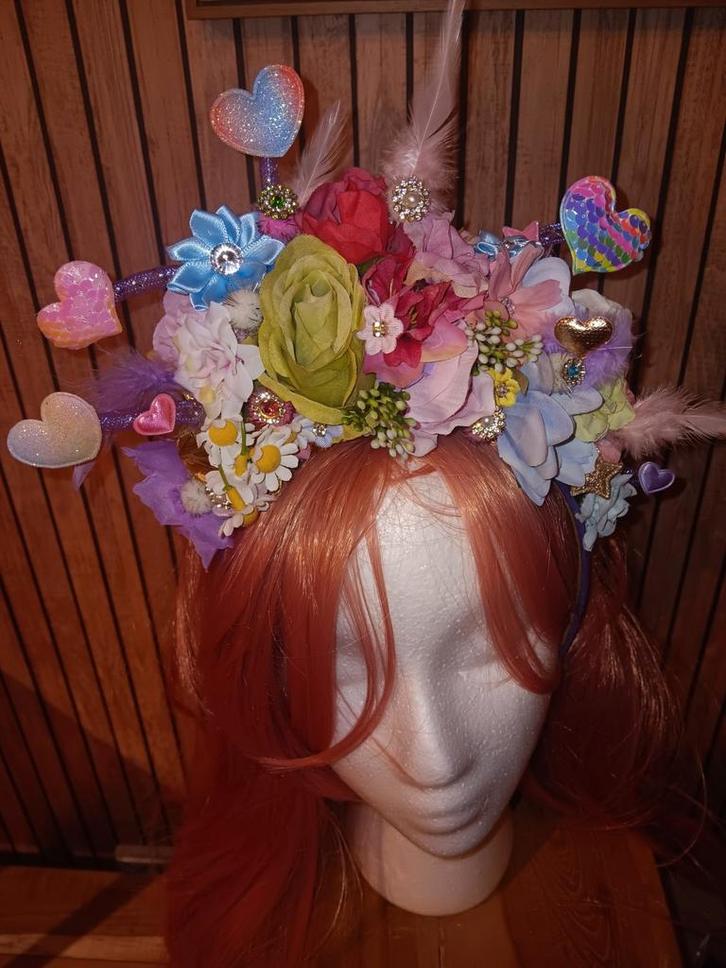 Bloemen diadeem, Kleding | Dames, Carnavalskleding en Feestkleding, Nieuw, Carnaval, Ophalen of Verzenden