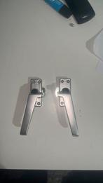 Axa raamsluiting, links en rechts, Ophalen