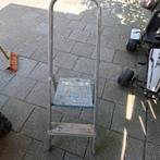 Trap 2 tredes, Doe-het-zelf en Verbouw, Ladders en Trappen, Ophalen, Zo goed als nieuw, Minder dan 2 meter