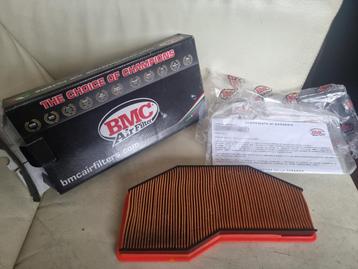  	 Triumph Speed Triple R 1050 2016 - 2018 luchtfilter  beschikbaar voor biedingen