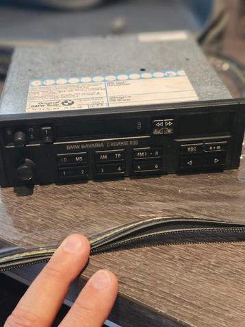 Autoradio bmw bavaria 2 stuks met code  beschikbaar voor biedingen
