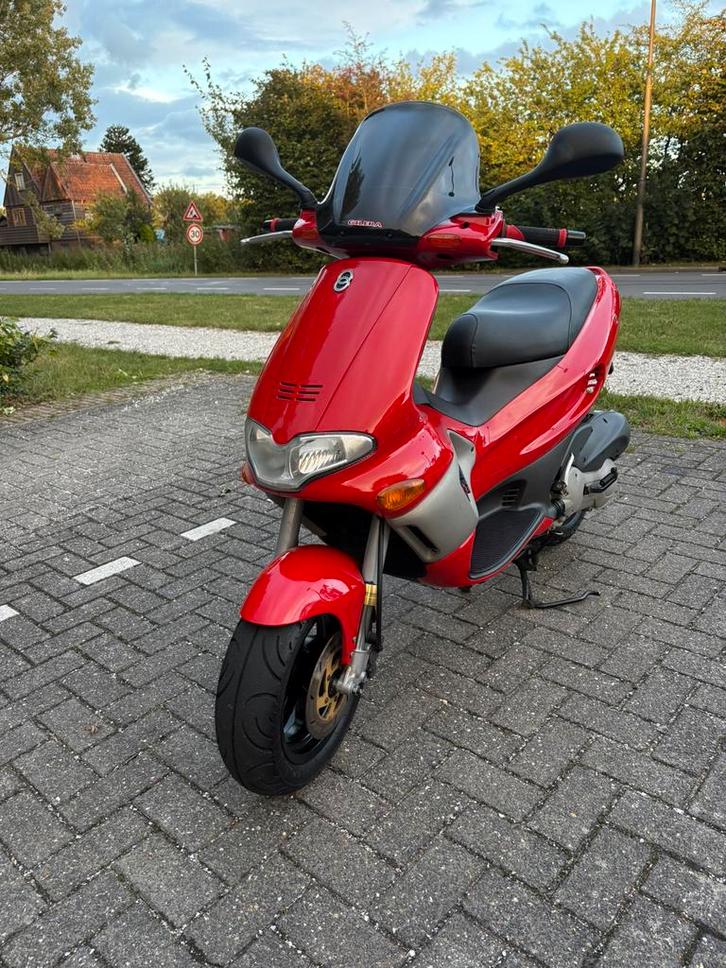 Gilera Runner 180 FXR / 125 FX / 180cc A2, Fietsen en Brommers, Scooters | Piaggio, Zo goed als nieuw, Overige modellen, Benzine