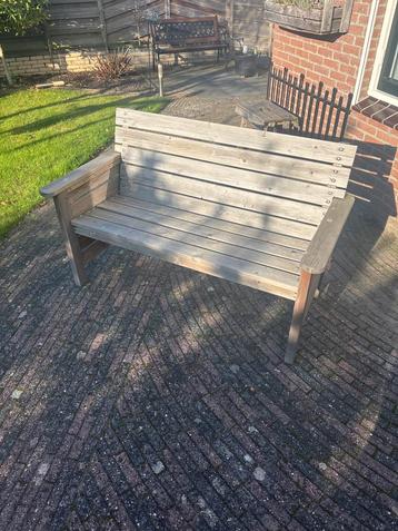 Houten Tuinbank beschikbaar voor biedingen