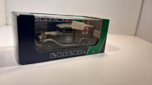 Renault juvaquatre pompiers de Paris ambulance eligor 1.43, Hobby en Vrije tijd, Modelauto's | 1:43, Zo goed als nieuw, Auto, Overige merken