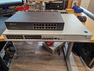 2x network switch 16x en 24x port + Router beschikbaar voor biedingen