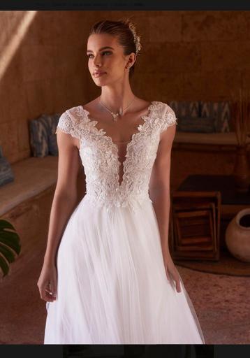 Nieuwe trouwjurk Uriel kant glittertule mouwtje maat 36 46 beschikbaar voor biedingen