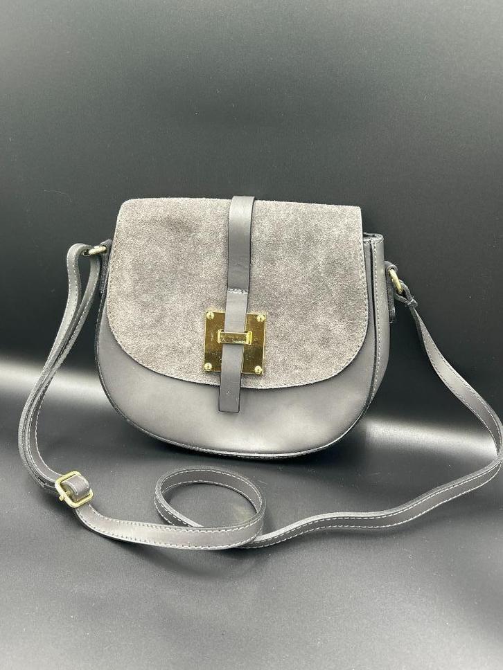 Borse in Pelle Crossbody Damestas – Echt Leder – Lichtgrijs, Sieraden, Tassen en Uiterlijk, Tassen | Damestassen, Zo goed als nieuw
