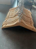 Houten Kleerhangers voor Kinderkleding, Kleding | Dames, Kledinghangers, Ophalen of Verzenden, Zo goed als nieuw, Hout, Kinderen