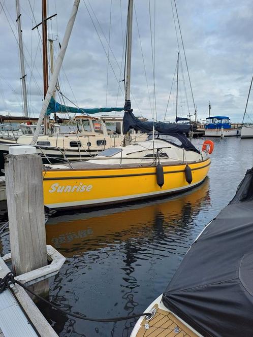 Mooie polyester Kievit 820 met inboardmotor., Watersport en Boten, Kajuitzeilboten en Zeiljachten, Zo goed als nieuw, Polyester