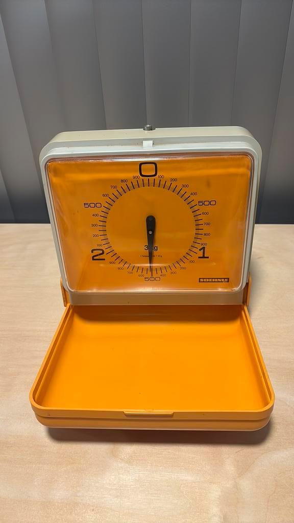 Soehnle wand keukenweegschaal - oranje, Huis en Inrichting, Keuken | Keukenbenodigdheden, Ophalen of Verzenden