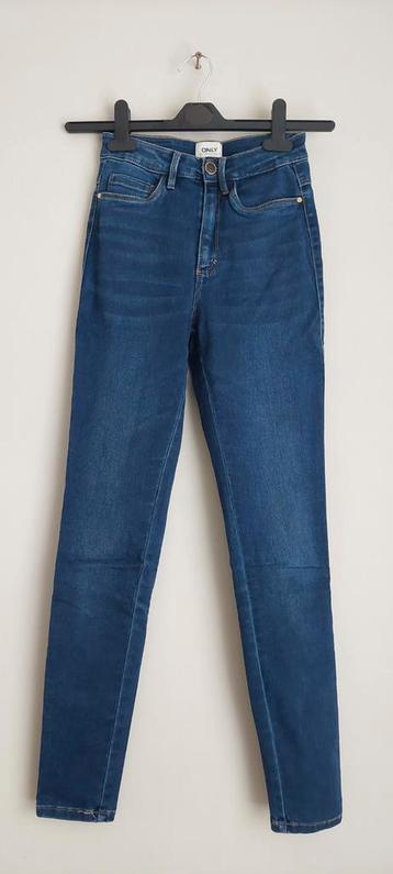 Only skinny jeans (XS/30)