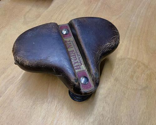 Hygia Lepper nr 7 lederen rokkenzadel vintage, Fietsen en Brommers, Fietsonderdelen, Gebruikt, Algemeen, Zadel, Ophalen of Verzenden
