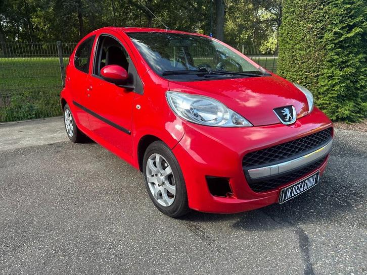 Peugeot 107 1.0 12V 5DR 2010 Rood, Auto's, Peugeot, Bedrijf, Benzine, Euro 4, A, Hatchback, Handgeschakeld, Origineel Nederlands