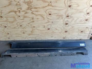 RANGE ROVER 4 voque L405 sideskirt zijskirt rechts links 201 beschikbaar voor biedingen