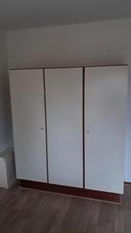 Vintage 3-deurs linnenkast jaren 70, Huis en Inrichting, Kasten | Kledingkasten, Met deur(en), Gebruikt, 150 tot 200 cm, Ophalen of Verzenden