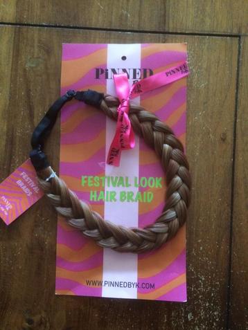 Haarband, haarvlecht van Pinned By K. Festival Look.Nieuw! beschikbaar voor biedingen