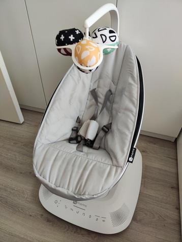 4Moms MamaRoo 5 Schommelstoel beschikbaar voor biedingen