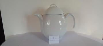 Theepot porselein "Tirschenreuth" 1 van de vele theepotten  beschikbaar voor biedingen
