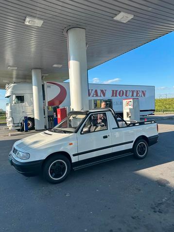 Volkswagen Caddy Pickup millenium ! beschikbaar voor biedingen